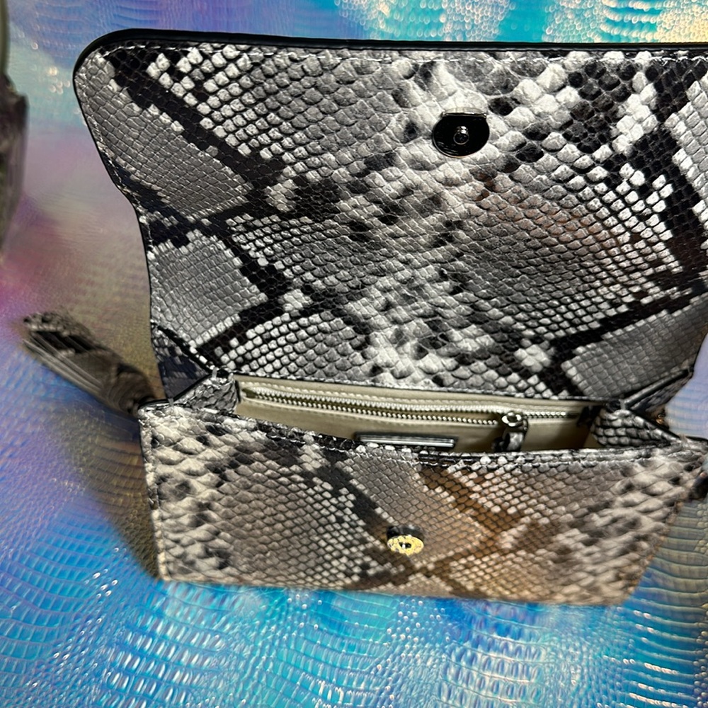 Tory Burch Shoulder and crossbody bag !!trade!! - Picture 10 of 13